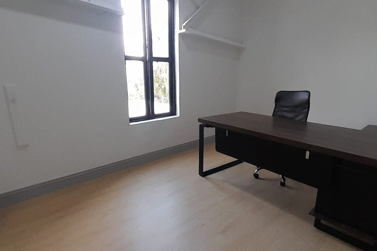 Compact High Functioning Workspace Without the Overhead in Midrand - Photo 3