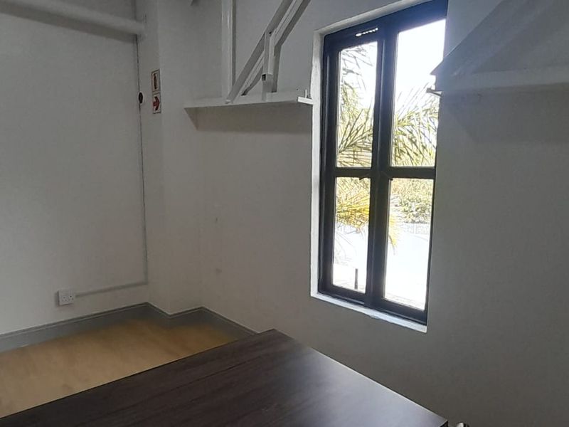 Compact High Functioning Workspace Without the Overhead in Midrand - Photo 5
