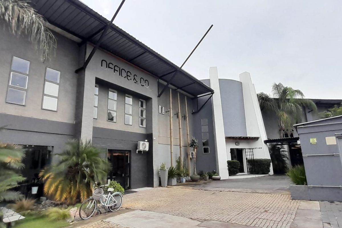 To Let, Efficient Fully Serviced Office with Zero Setup Required in Kyalami - Photo 2