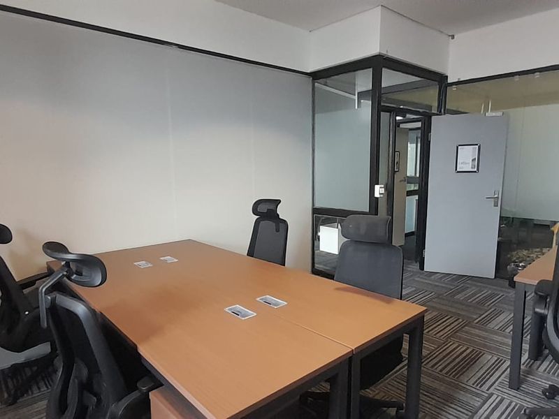 To Let, Efficient Fully Serviced Office with Zero Setup Required in Kyalami - Photo 4