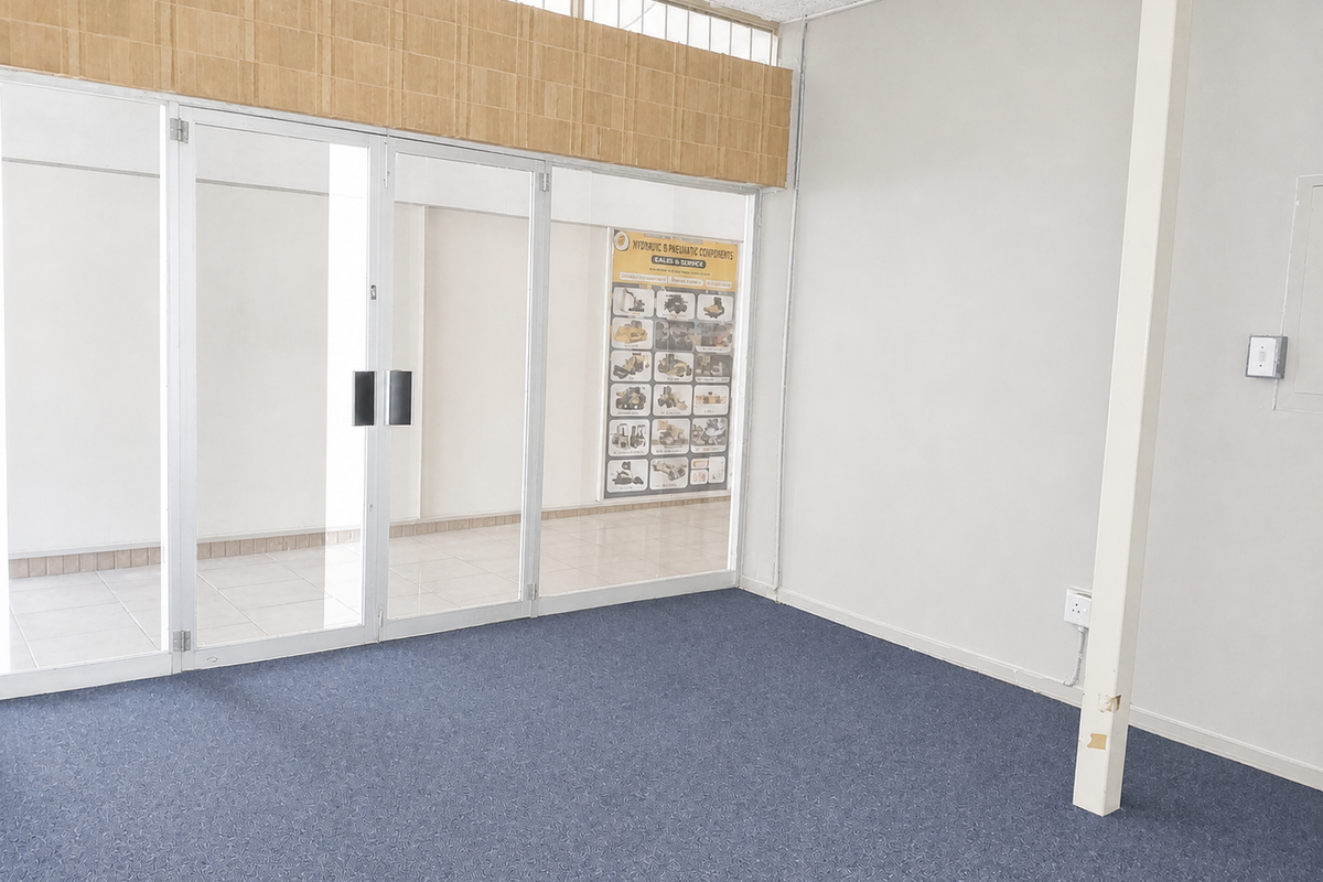Central Retail Unit with Strong Passing Trade Appeal - Photo 4