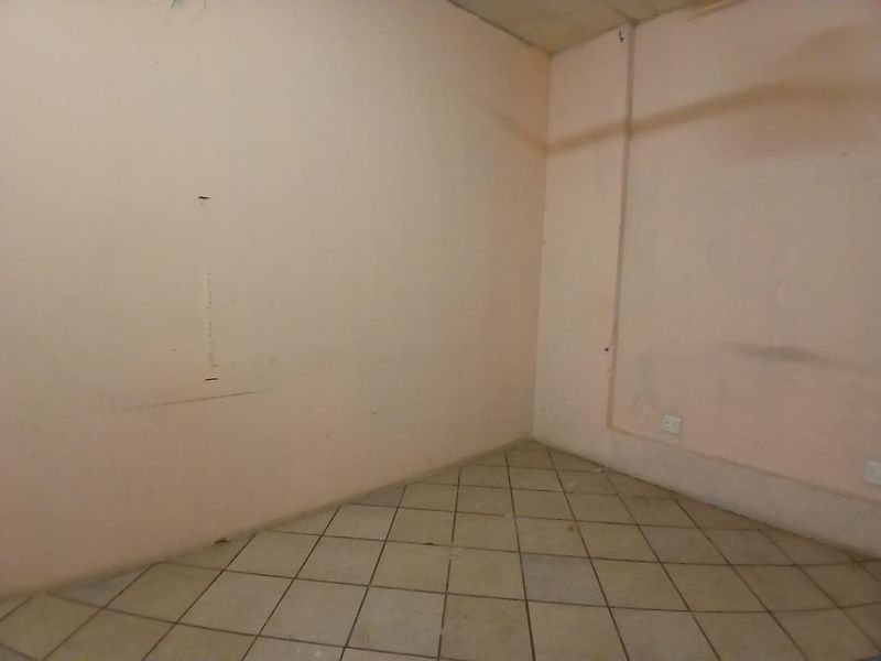 Practical Office Spaces - Photo 2