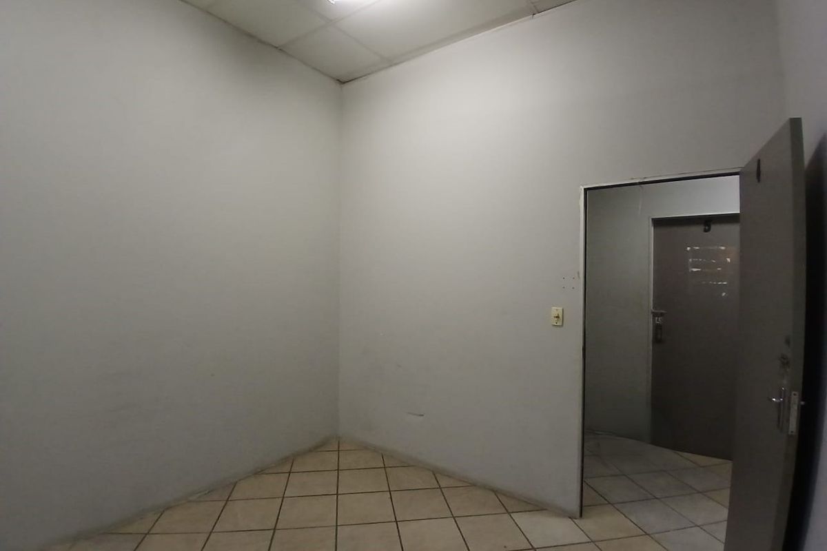 Practical Office Spaces - Photo 3