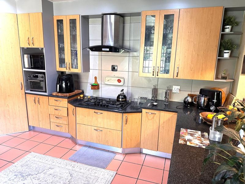 Peaceful Smallholding with Excellent Rental Income Near UMP - Photo 4