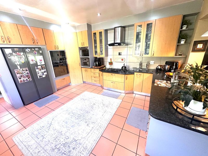 Peaceful Smallholding with Excellent Rental Income Near UMP - Photo 3