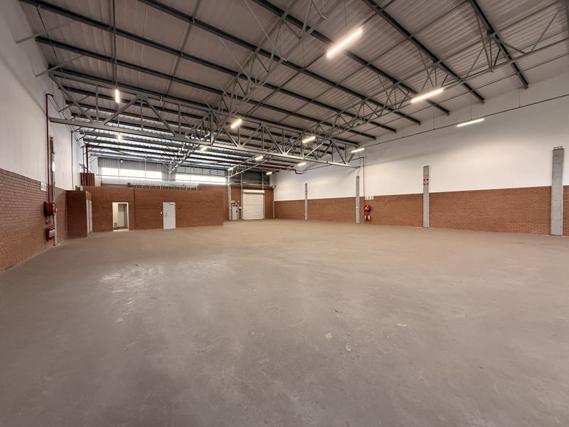 Immaculate 730m2 Warehouse To Let in Eco Glades 3, Prime Highveld Industrial Location - Photo 8