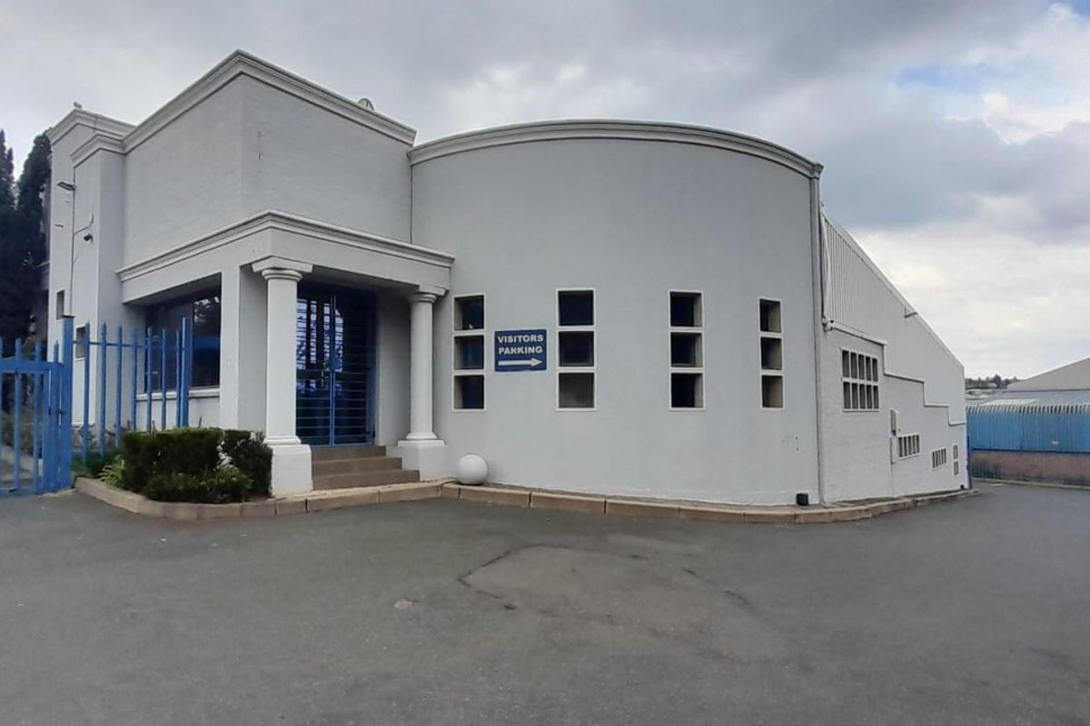 Warehouse and Office Combo Built for Practical Daily Operations, Kyalami - Photo 2