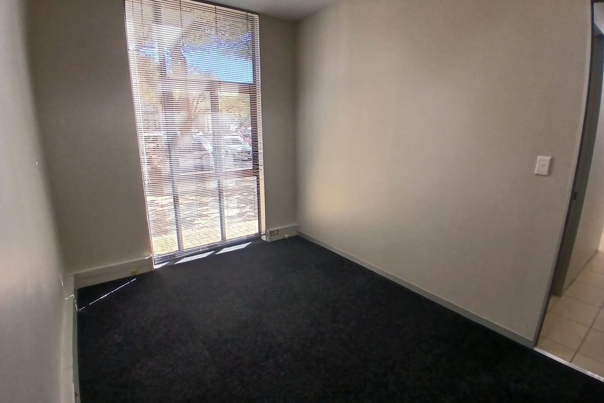 Premium Warehouse in Prime Position - Photo 5