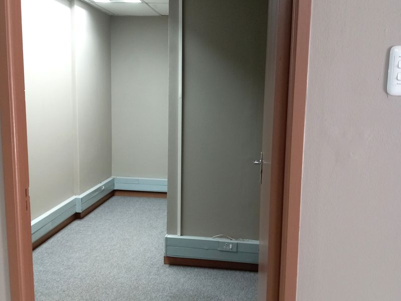 Offices to rent in George Industria - Photo 6