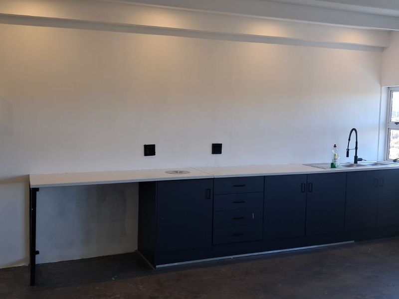 293m2 Office TO LET in Highveld - Photo 6