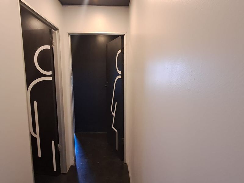 293m2 Office TO LET in Highveld - Photo 9