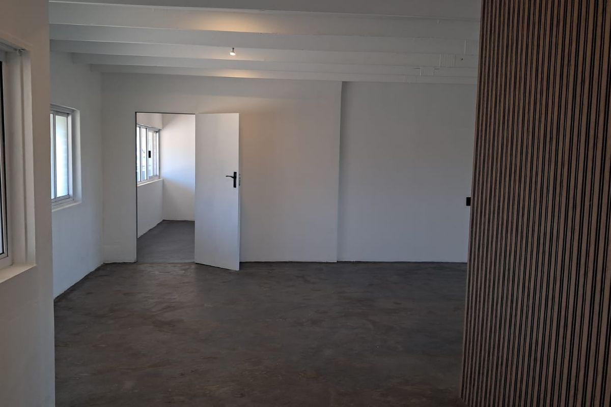 293m2 Office TO LET in Highveld - Photo 4