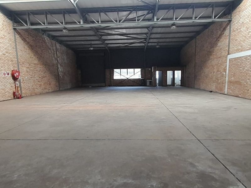 High-Exposure Industrial Unit in Grand Central Park, Midrand - Photo 10