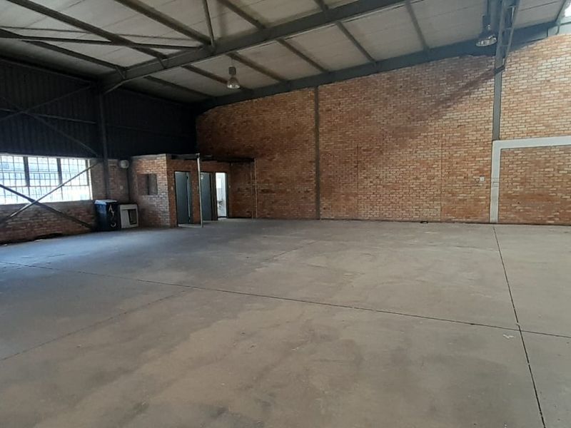High-Exposure Industrial Unit in Grand Central Park, Midrand - Photo 5