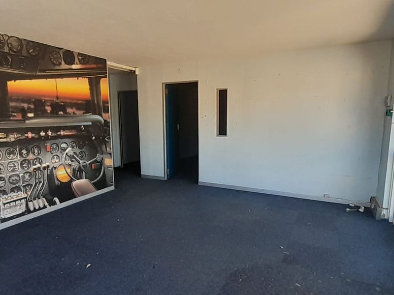 Office and Warehouse Space in a Strategic Midrand Position - Photo 9