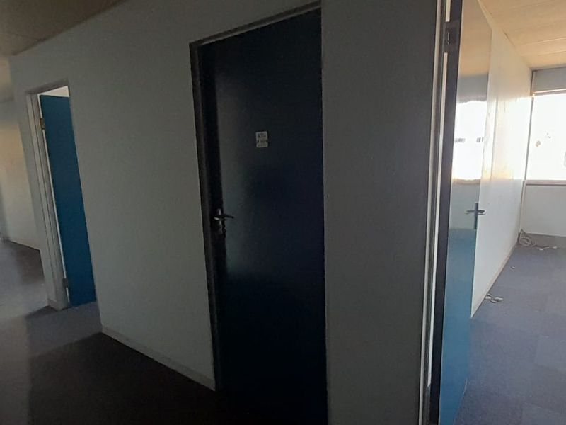 Office and Warehouse Space in a Strategic Midrand Position - Photo 6
