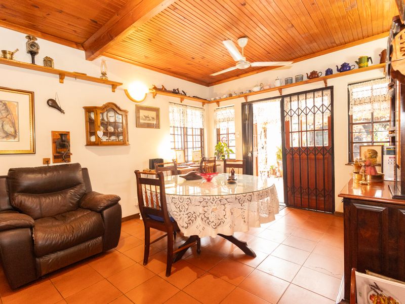 Established Guesthouse with Character, History & Exceptional Potential - Photo 8