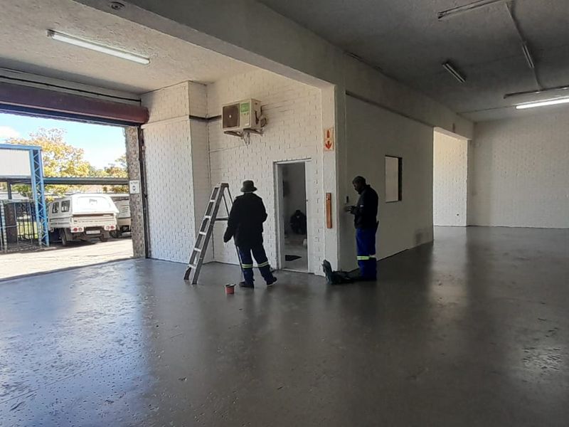 Fresh White Box Warehouse Space Ready for Your Operation in Kyalami - Photo 8