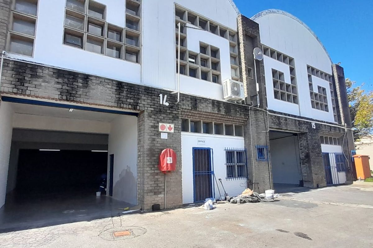 Fresh White Box Warehouse Space Ready for Your Operation in Kyalami - Photo 2