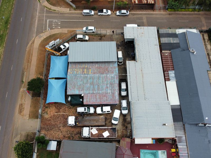 Prime Workshop For Sale – High Exposure Corner Site on Stormvoel Road - Photo 4