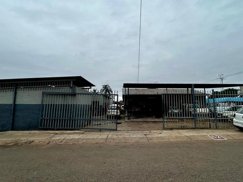 Prime Workshop For Sale – High Exposure Corner Site on Stormvoel Road - Photo 6