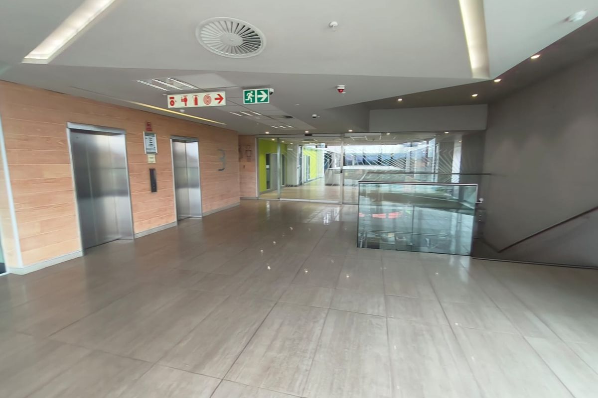 Compact 67m2 Premium Office in Elite Green Building, Prestigious Centurion Address - Photo 3