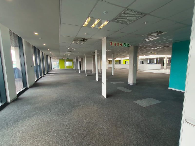 89m2 Boutique Corporate Suite, Green-Certified Building in Prime Centurion Location - Photo 9