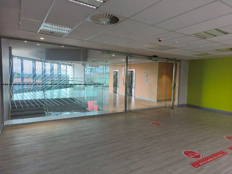 Premium 645m2 Office, 5-Star Green Building in Prestigious Centurion Location - Photo 4