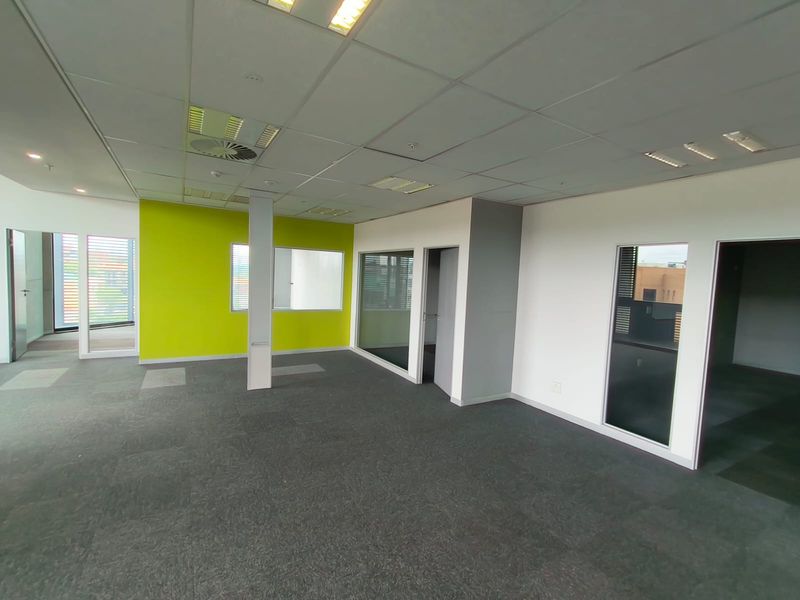 Premium 645m2 Office, 5-Star Green Building in Prestigious Centurion Location - Photo 10