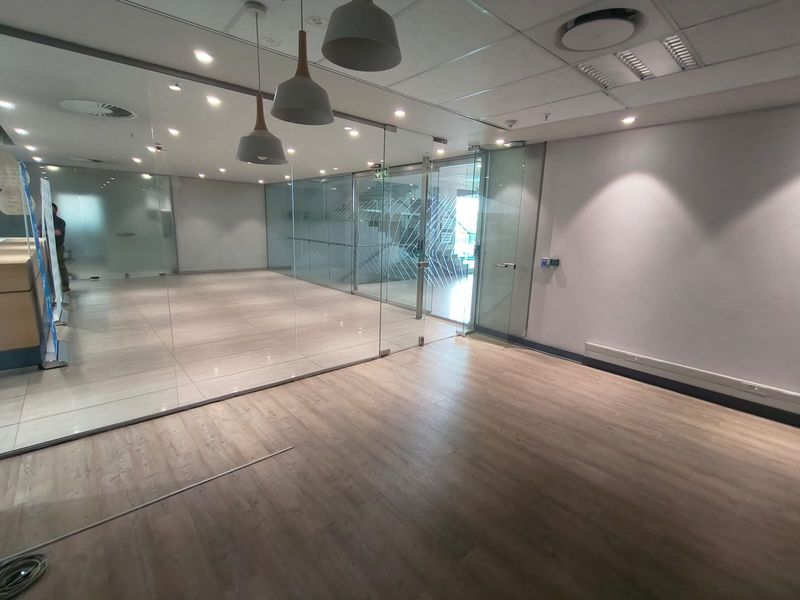 Premium 645m2 Office, 5-Star Green Building in Prestigious Centurion Location - Photo 8