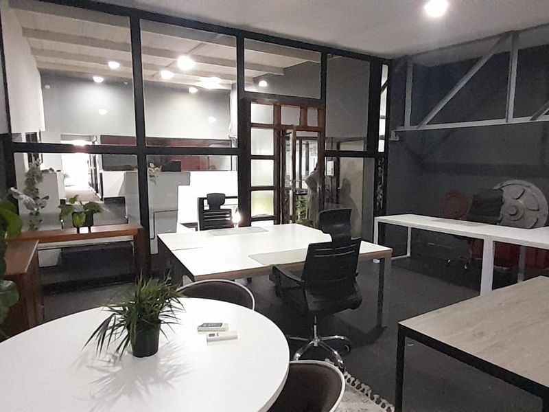 Compact Premium 43m2 Workspace Built for Productivity, Kyalami - Photo 7