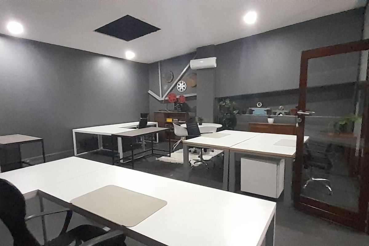 Compact Premium 43m2 Workspace Built for Productivity, Kyalami - Photo 4