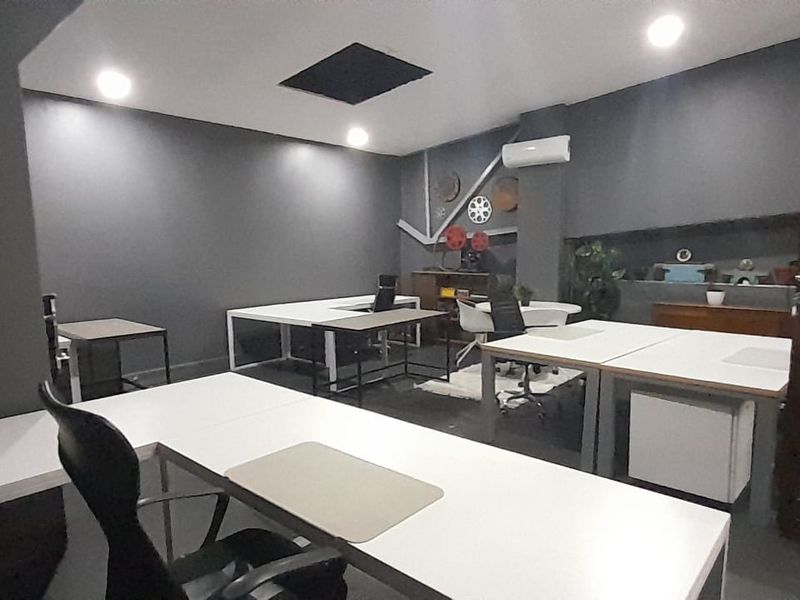 Compact Premium 43m2 Workspace Built for Productivity, Kyalami - Photo 3