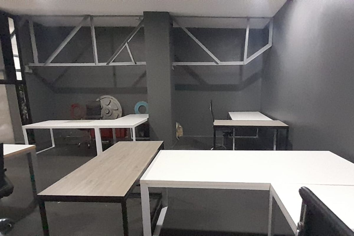 Compact Premium 43m2 Workspace Built for Productivity, Kyalami - Photo 5