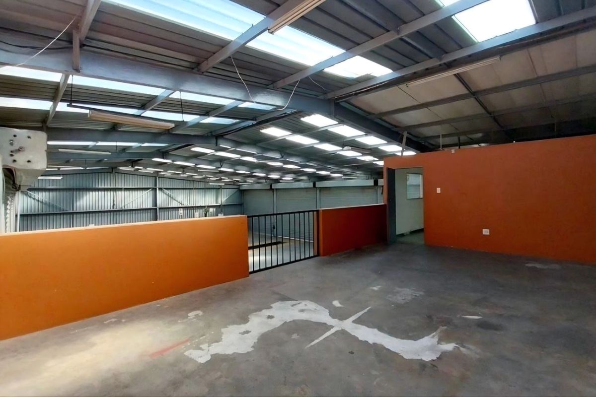 Prime 21,832 sqm Industrial Logistics Facility at Prospecton – Warehousing, Yard Space & Offices - Photo 4