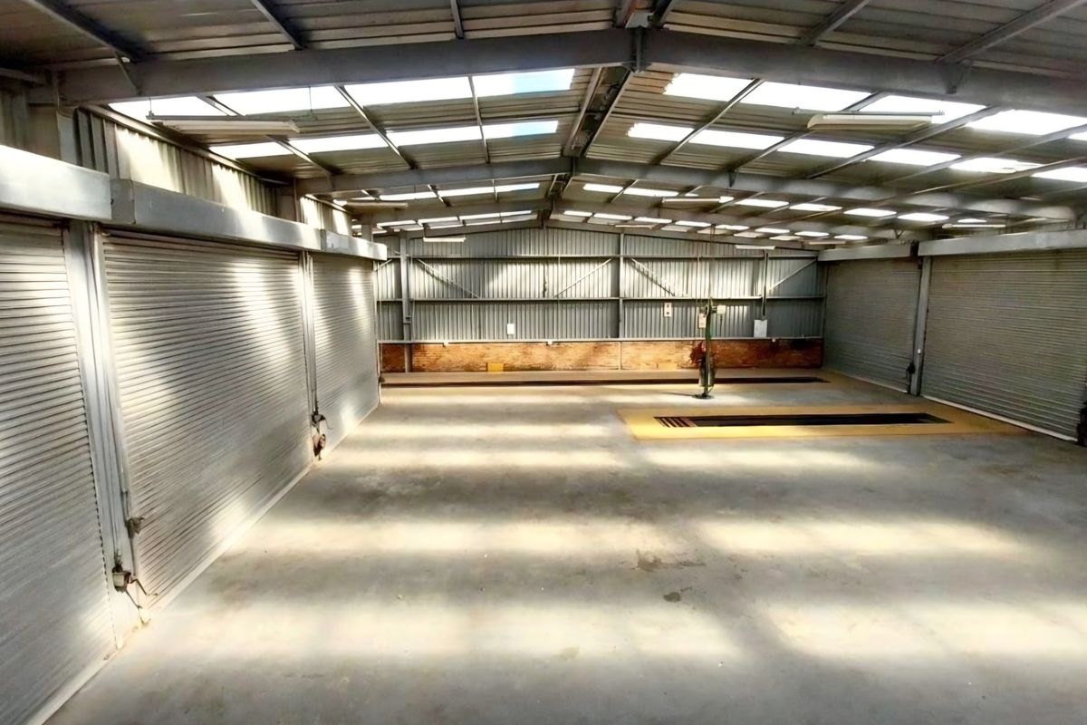Prime 21,832 sqm Industrial Logistics Facility at Prospecton – Warehousing, Yard Space & Offices - Photo 2