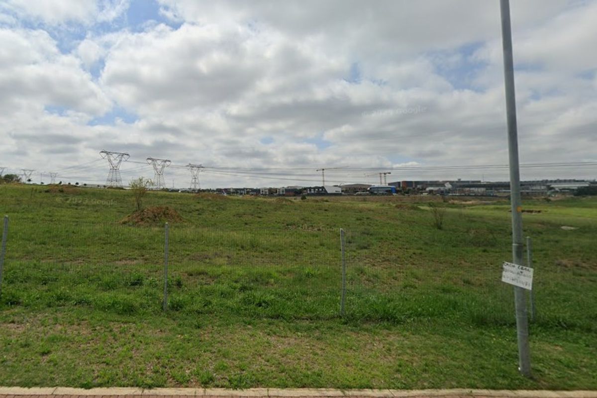 PRIME INDUSTRIAL LAND OPPORTUNITY, 18,212m2 IN HIGH-GROWTH SAMRAND NODE - Photo 5