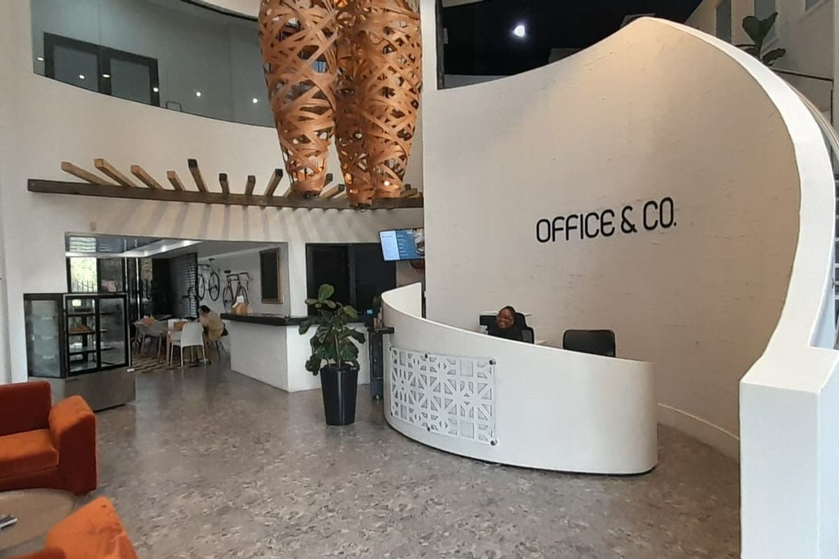 Executive Micro Office with Full Service Convenience situated in Kyalami - Photo 2