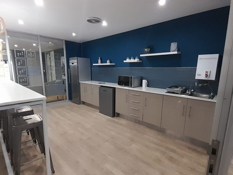 Compact Ready to Work Office in Hertford Office Park, Midrand - Photo 3