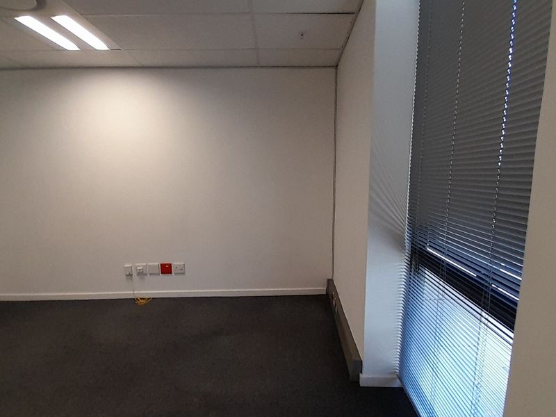 Smart Private Office for Small Teams in a Premium Business Park, Midrand - Photo 5
