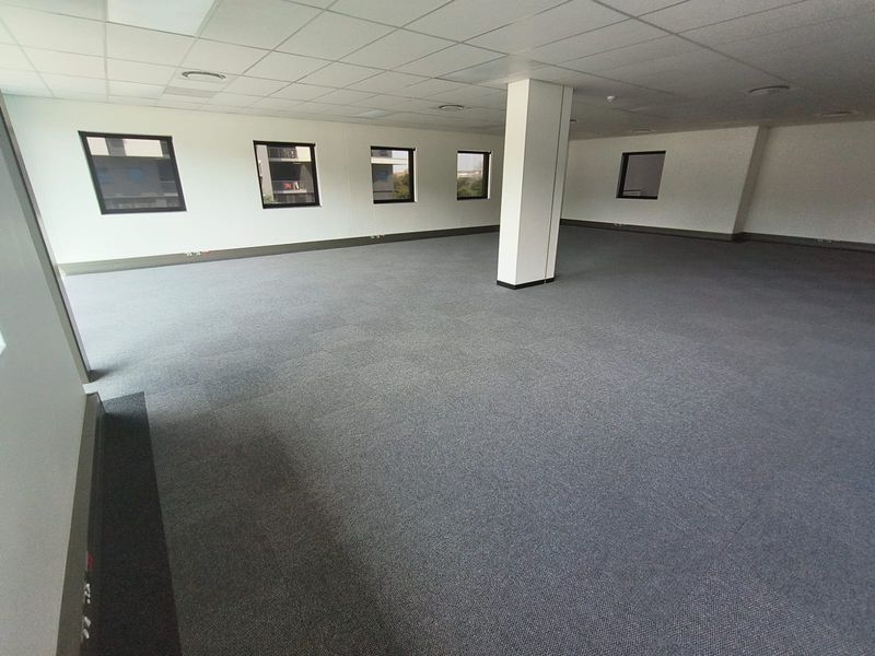 Elevate Your Business Presence with this Prime 120m2 Office in the West End Office Park, Centurion - Photo 10