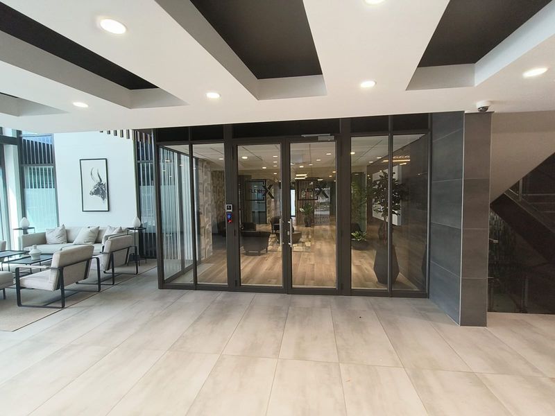 Elevate Your Business Presence with this Prime 120m2 Office in the West End Office Park, Centurion - Photo 3