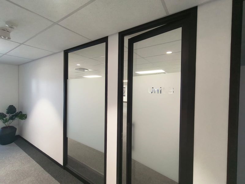 High-Impact 128m2 Flexi Office Space To Let in Prime Die Hoewes Business Node - Photo 10