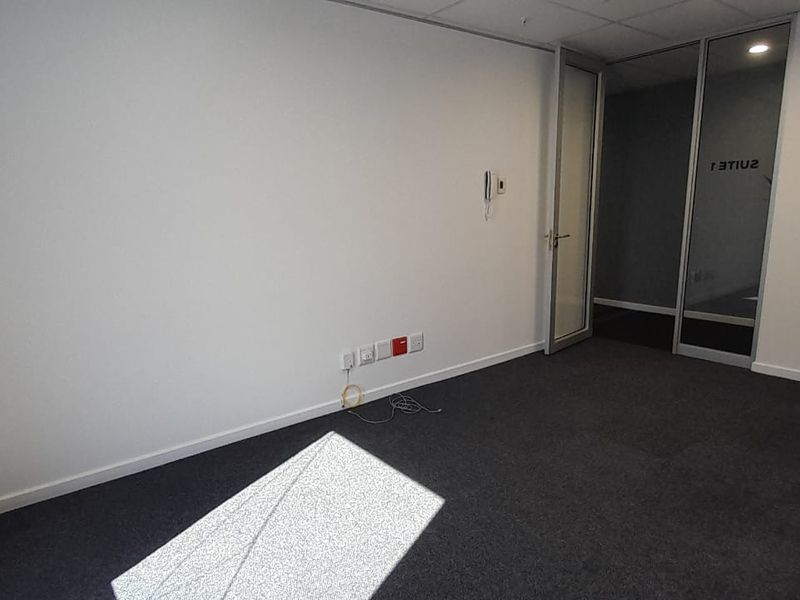 Professional Flexi Office in a Premium Midrand Business Park - Photo 8