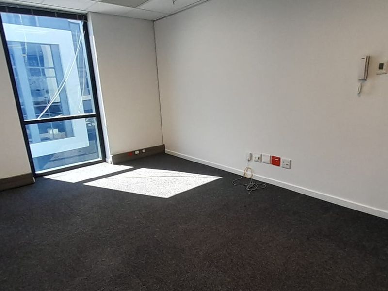 Professional Flexi Office in a Premium Midrand Business Park - Photo 6