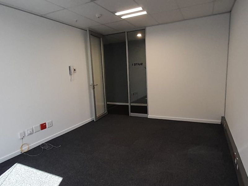 Professional Flexi Office in a Premium Midrand Business Park - Photo 10