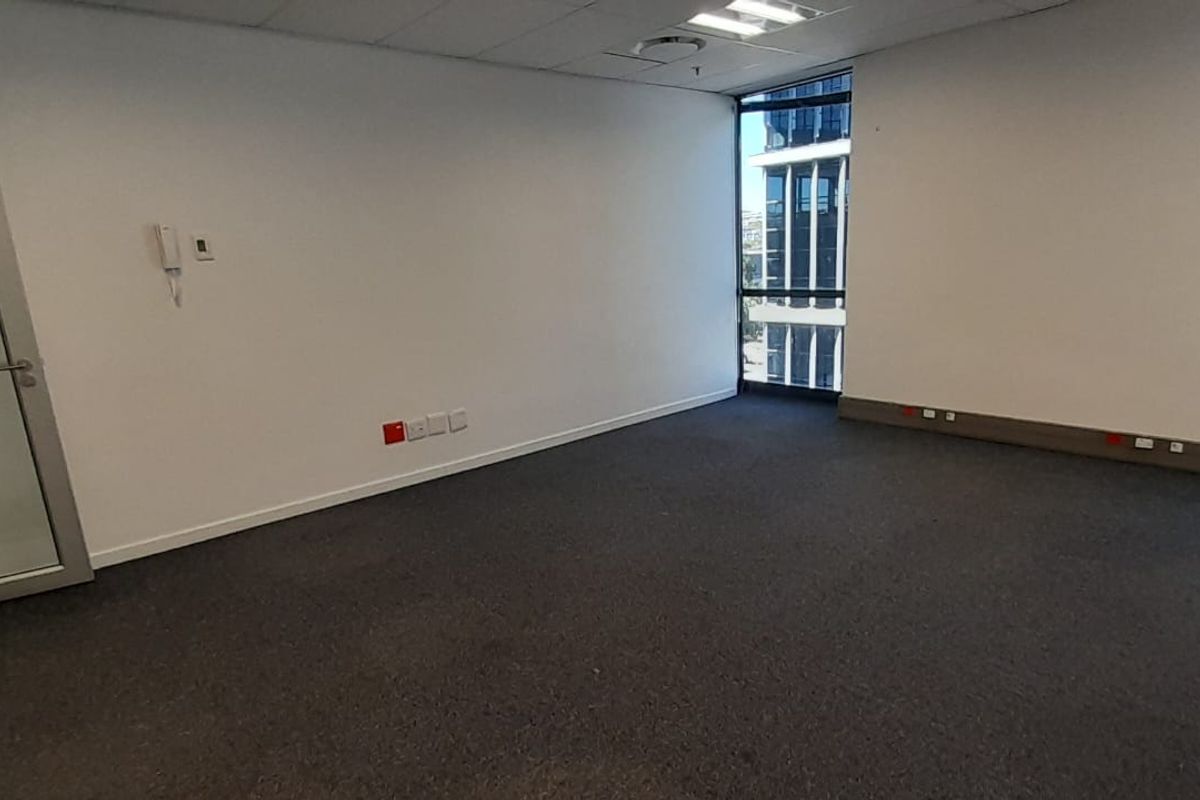 Private Office Suite in a Secure, Professional Environment, Midrand - Photo 3