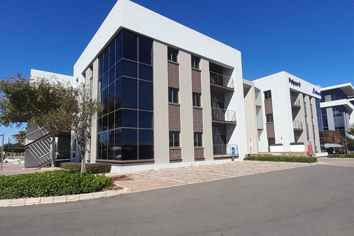 Large Corporate Office Floor in a Premium Midrand Business Park - Photo 2