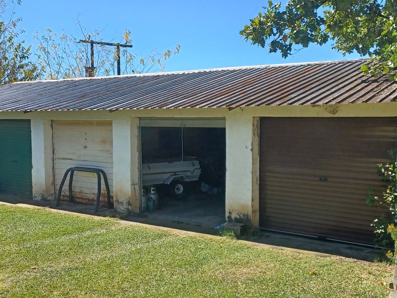 Off grid smallholding next to N11 for sale in Ingogo - Photo 2