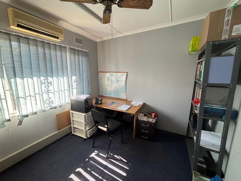Commecial Premies on Main Road in Howick for sale at R2 900 000 plus Vat - Photo 6